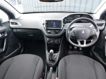 Used Peugeot 208 2017 for sale - 79662307: Photo