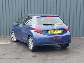 Used Peugeot 208 2017 for sale - 79662307: Photo