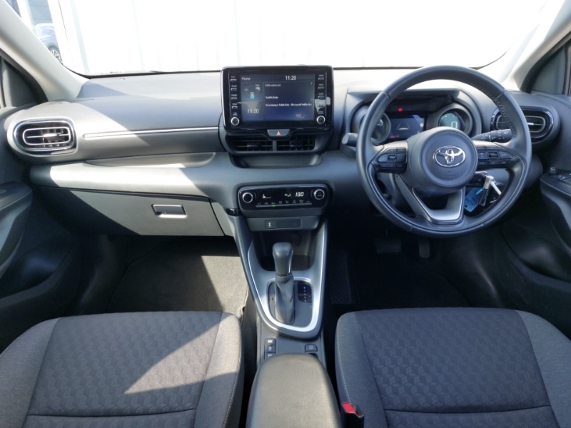 Used Toyota Yaris 2023 for sale - 78164508: Photo 2