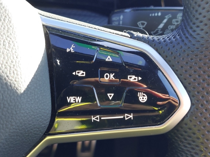 Used Volkswagen Golf 2023 for sale - 76629210: Photo 14