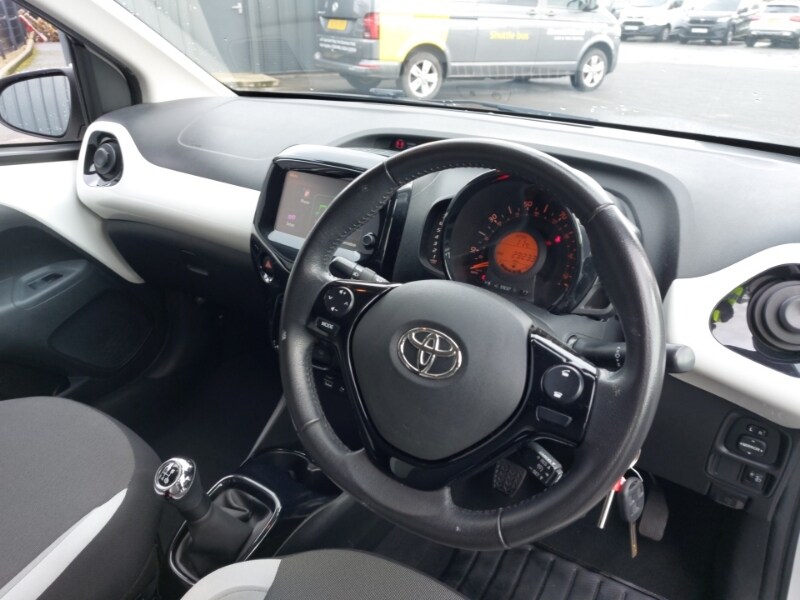Used Toyota AYGO 2017 for sale - 77652136: Photo 12