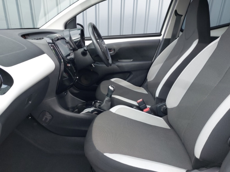 Used Toyota AYGO 2017 for sale - 77652136: Photo 5