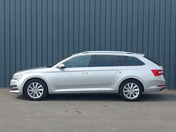 Used Skoda Superb 2023 for sale - 79343242: Photo