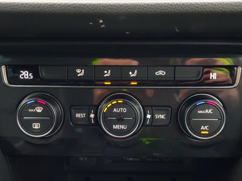 Used Volkswagen Tiguan 2019 for sale - 77448858: Photo 15