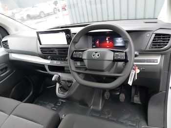 Used Vauxhall Vivaro 2024 for sale - 76764000: Photo