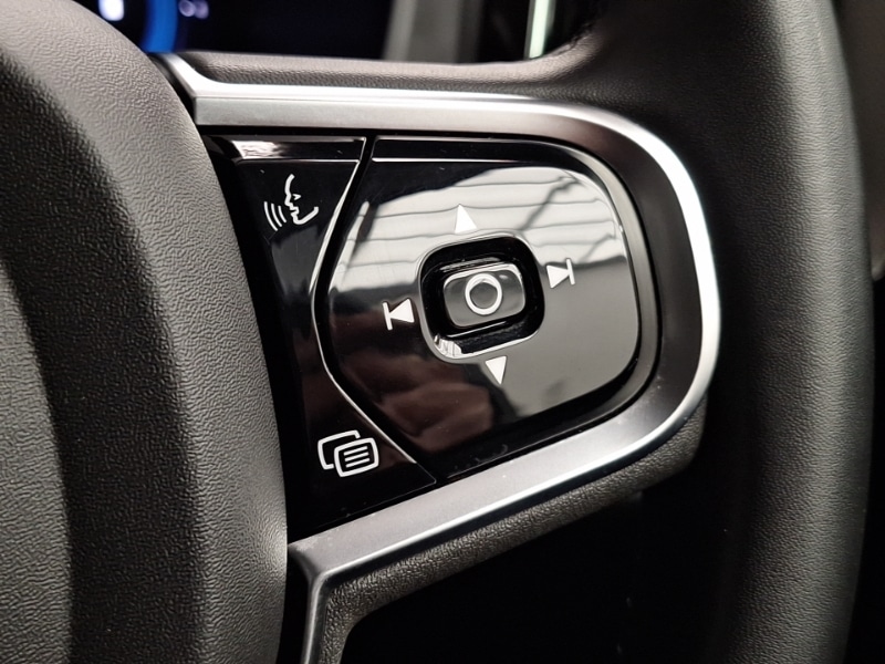 Used Volvo XC60 2023 for sale - 77606165: Photo 17