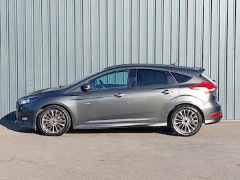 Used Ford Focus 2017 for sale - 76053441: Photo