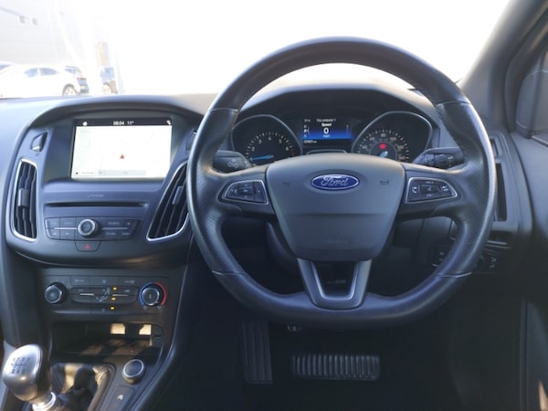 Used Ford Focus 2017 for sale - 76053441: Photo 7