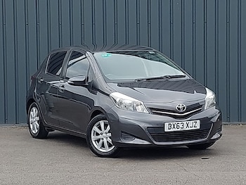 Used Toyota Yaris 2013 for sale - 76269268: Photo