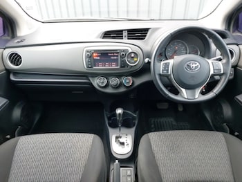 Used Toyota Yaris 2013 for sale - 76269268: Photo