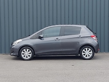 Used Toyota Yaris 2013 for sale - 76269268: Photo