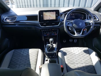 Used Volkswagen T-Roc 2023 for sale - 78425394: Photo