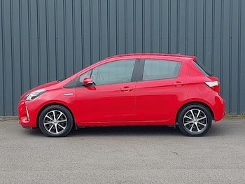 Used Toyota Yaris 2019 for sale - 78243705: Photo