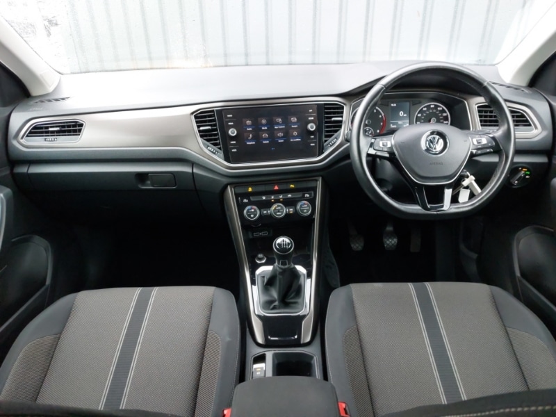 Used Volkswagen T-Roc 2019 for sale - 77786693: Photo 2