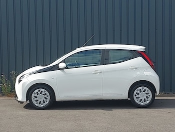 Used Toyota AYGO 2020 for sale - 79299045: Photo