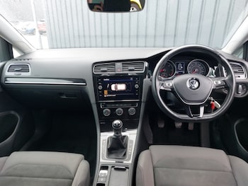 Used Volkswagen Golf 2019 for sale - 78146635: Photo