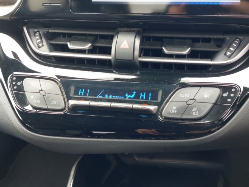 Used Toyota C-HR 2018 for sale - 76704824: Photo 11