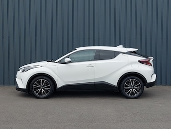 Used Toyota C-HR 2018 for sale - 76704824: Photo