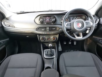 Used Fiat Tipo 2018 for sale - 76492952: Photo