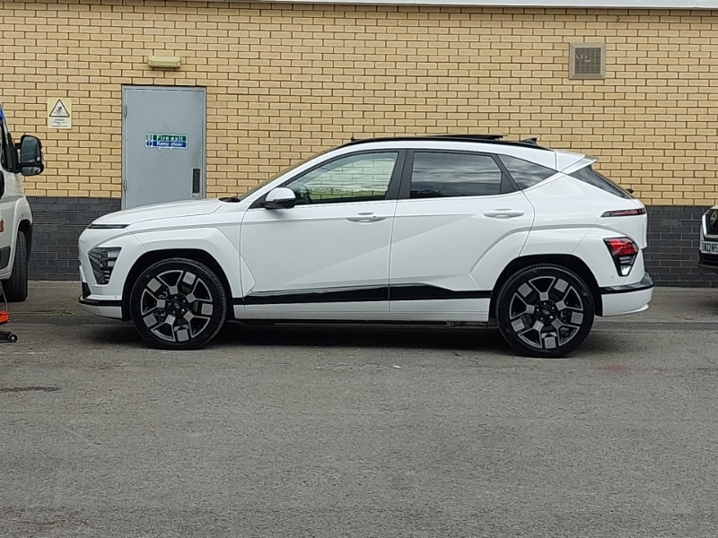 Used Hyundai KONA 2025 for sale - 76889350: Photo 4