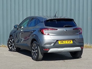 Used Renault Captur 2023 for sale - 78369532: Photo