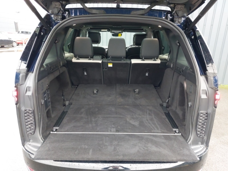 Used Land Rover Discovery 2023 for sale - 76885359: Photo 8