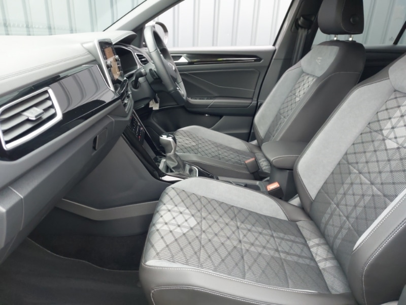 Used Volkswagen T-Roc 2025 for sale - 77062390: Photo 5