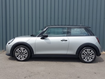 Used MINI Cooper 2025 for sale - 78953104: Photo