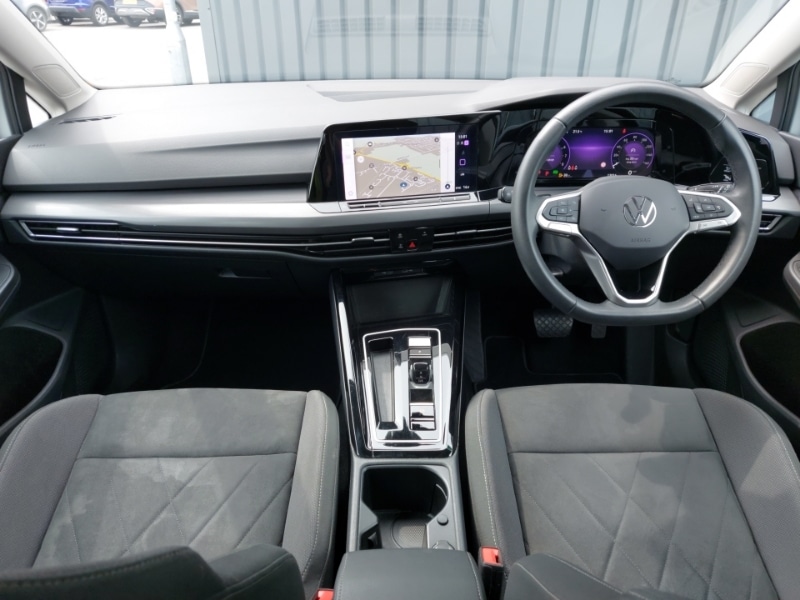 Used Volkswagen Golf 2024 for sale - 76054617: Photo 2