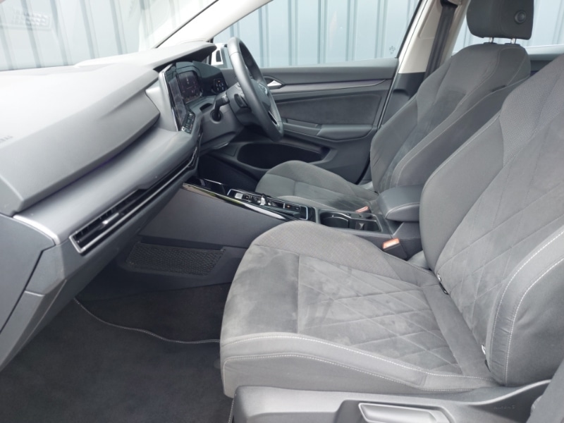Used Volkswagen Golf 2024 for sale - 76054617: Photo 5