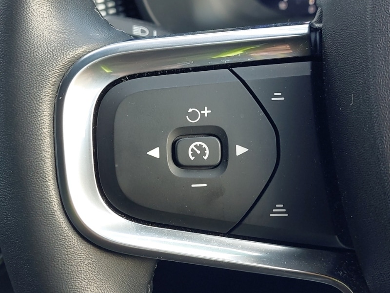 Used Volvo XC40 2024 for sale - 76393187: Photo 13