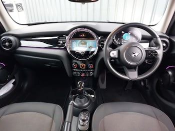 Used MINI Hatch 2023 for sale - 76282312: Photo