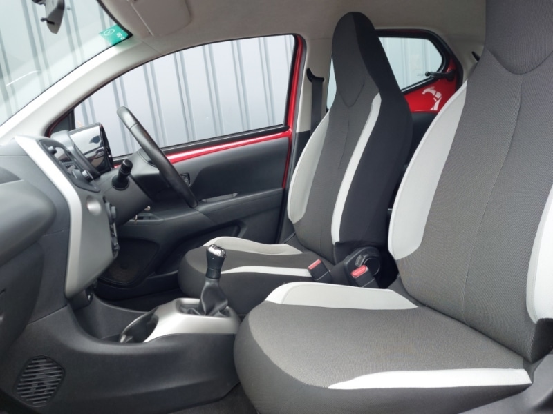 Used Toyota AYGO 2017 for sale - 77948176: Photo 5