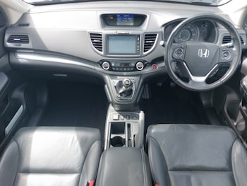 Used Honda CR-V 2017 for sale - 79020444: Photo