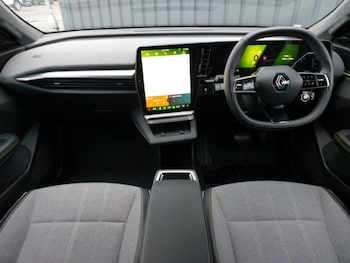 Used Renault Scenic E-Tech 2024 for sale - 77419199: Photo