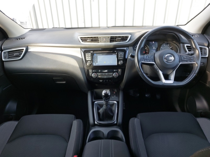 Used Nissan Qashqai 2018 for sale - 77150046: Photo 2
