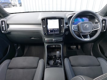 Used Volvo XC40 2024 for sale - 79594843: Photo