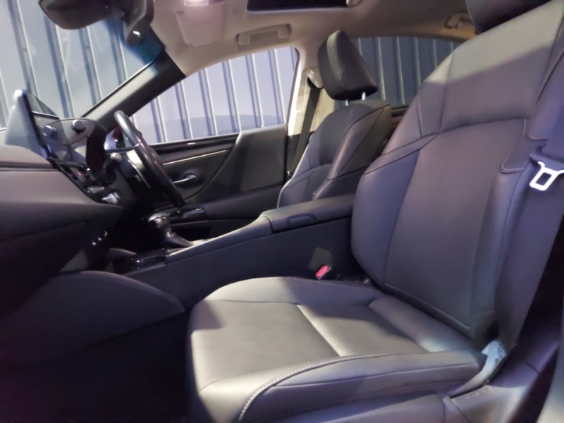 Used Lexus ES 2022 for sale - 76885343: Photo 5