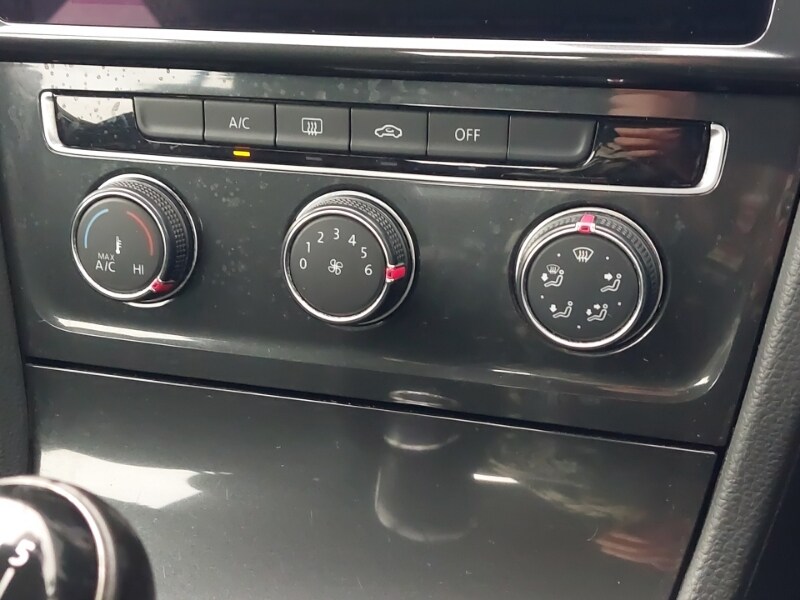 Used Volkswagen Golf 2018 for sale - 77325281: Photo 11