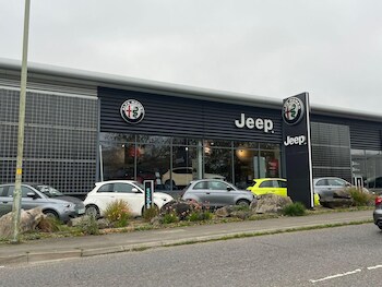 Used Alfa Romeo Junior 2025 for sale - 77240745: Photo