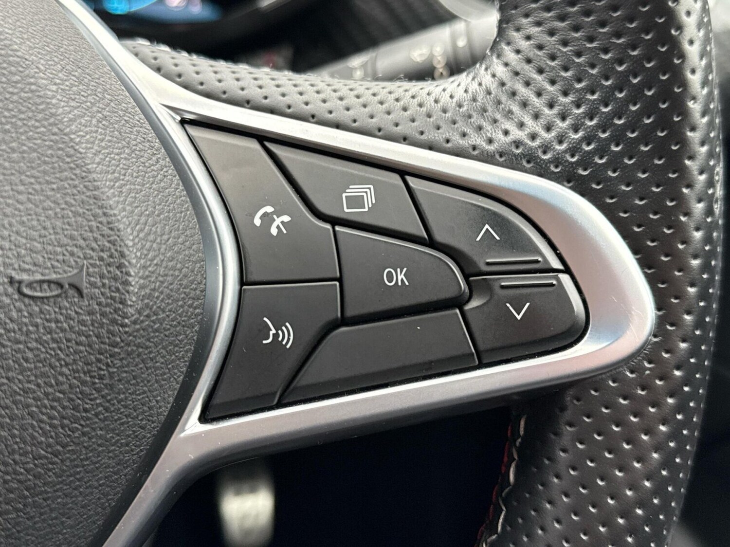 Used Renault Arkana 2023 for sale - 76703306: Photo 22