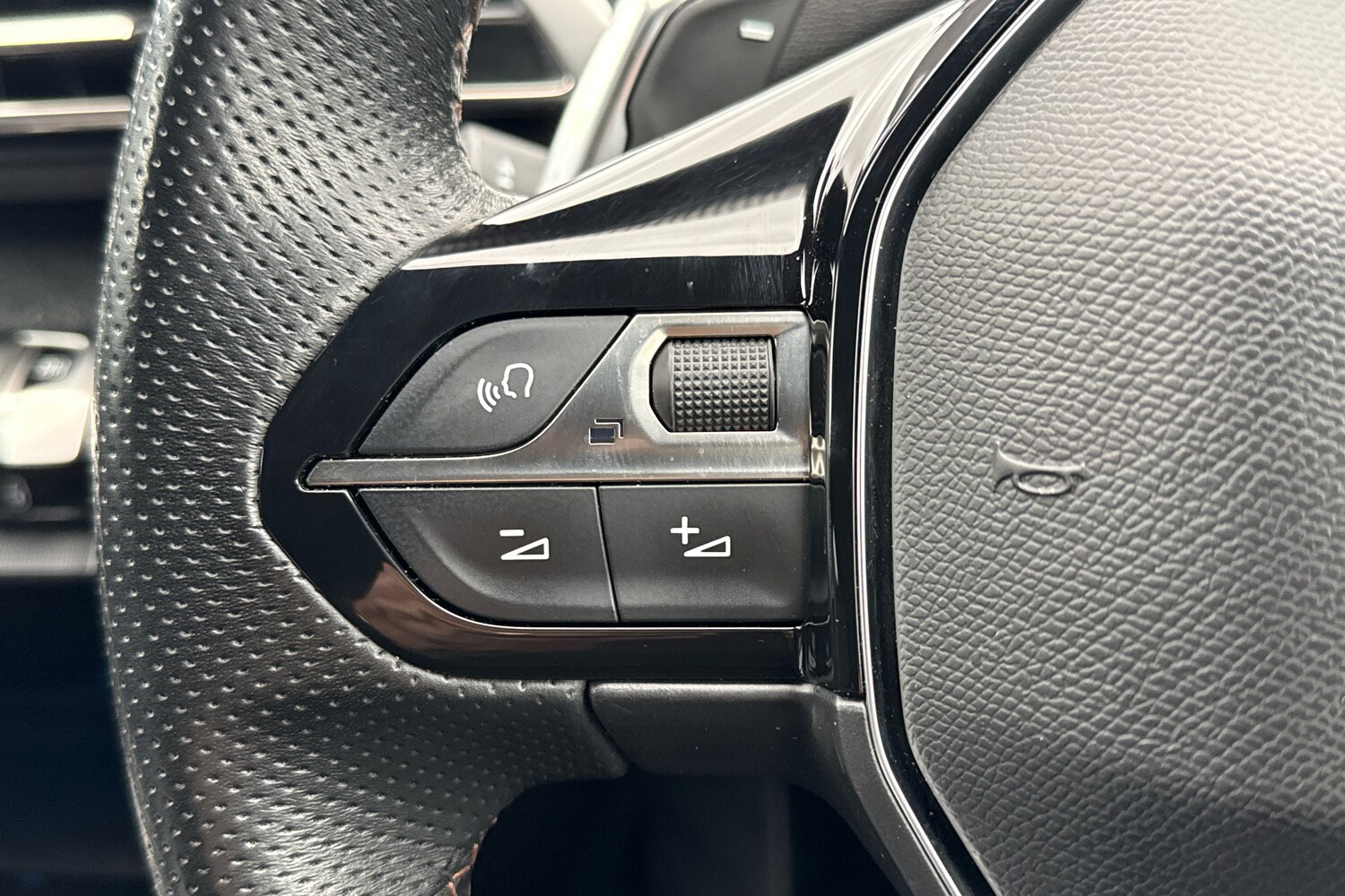 Used Peugeot 5008 2020 for sale - 78080610: Photo 21