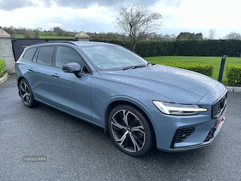 2022 - 2.0 T6 [350] Recharge PHEV Plus Dark 5dr AWD Auto