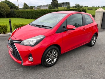 Used Toyota Yaris 2015 for sale - 79050342: Photo