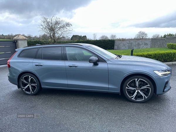 Used Volvo V60 2022 for sale - 77769960: Photo 2