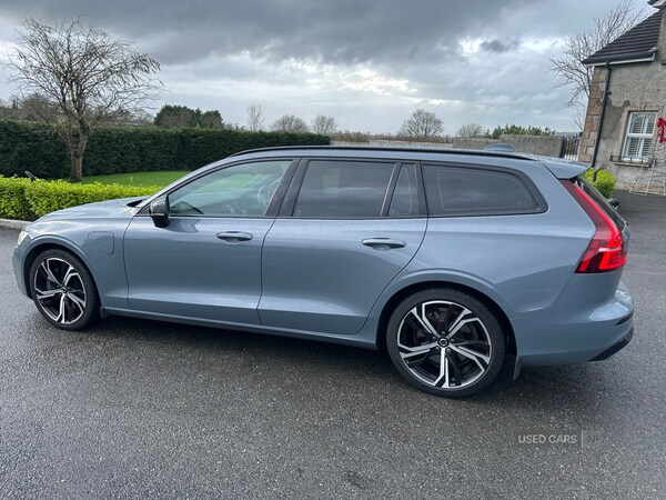 Used Volvo V60 2022 for sale - 77769960: Photo 8