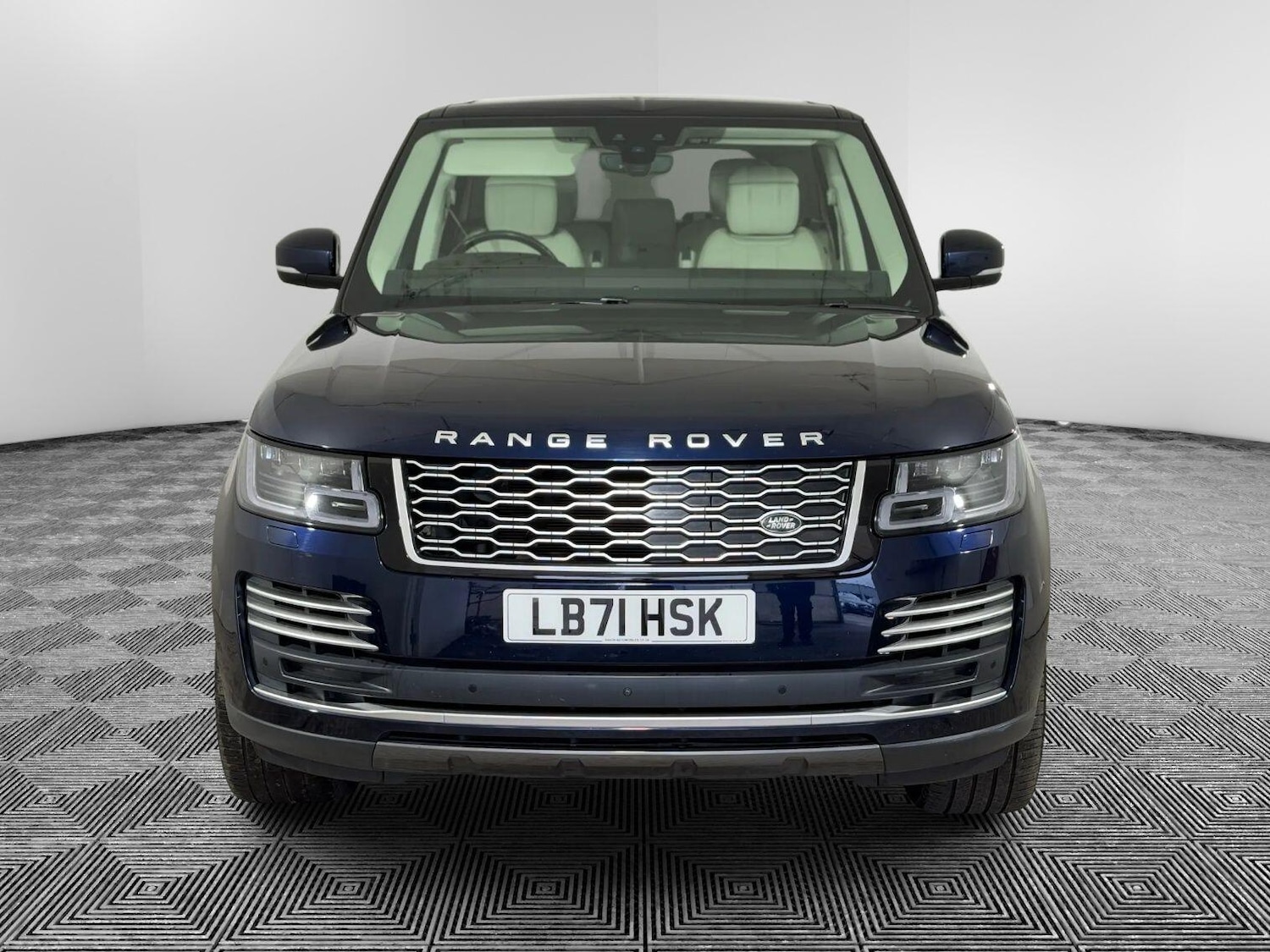 Used Land Rover Range Rover 2021 for sale - 77387098: Photo 2