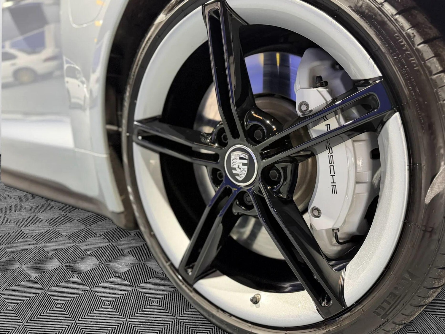 Used Porsche Taycan 2023 for sale - 77598743: Photo 16