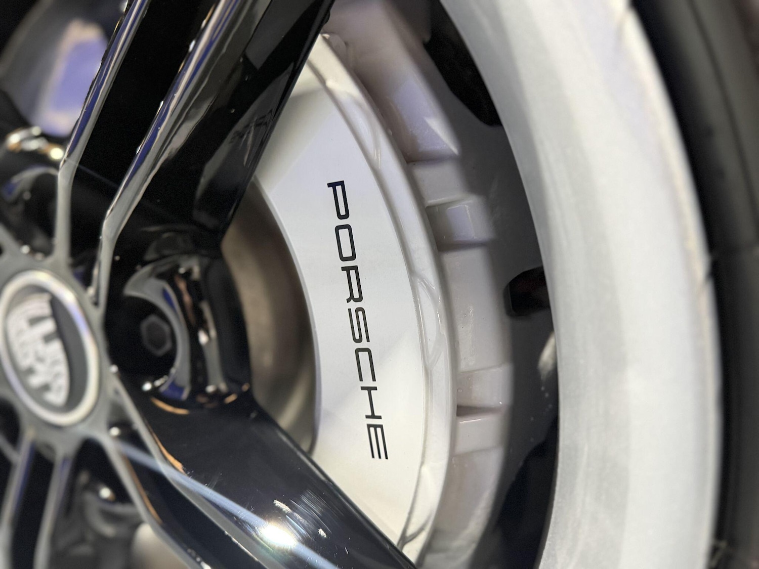 Used Porsche Taycan 2023 for sale - 77598743: Photo 17