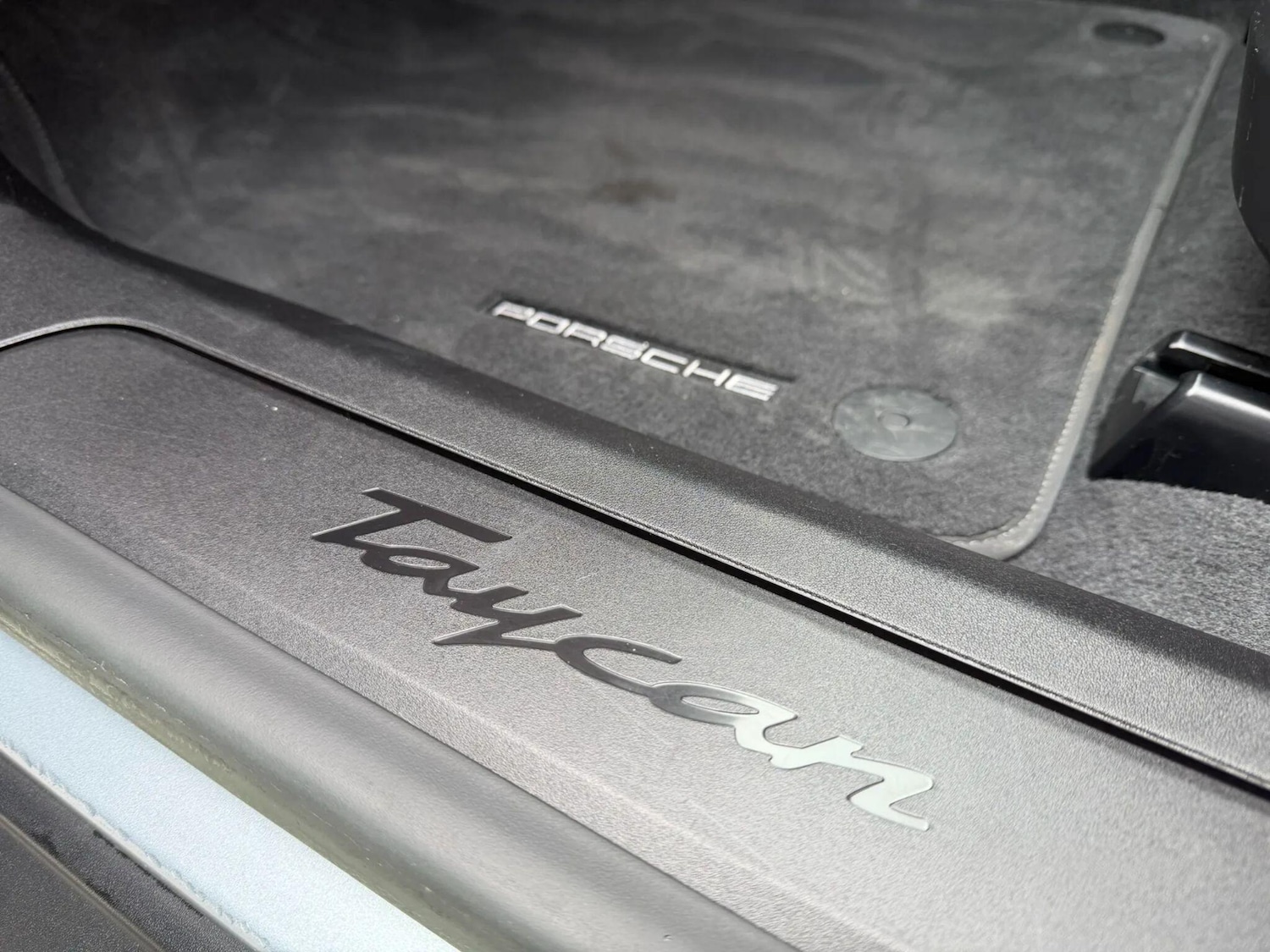 Used Porsche Taycan 2023 for sale - 77598743: Photo 27